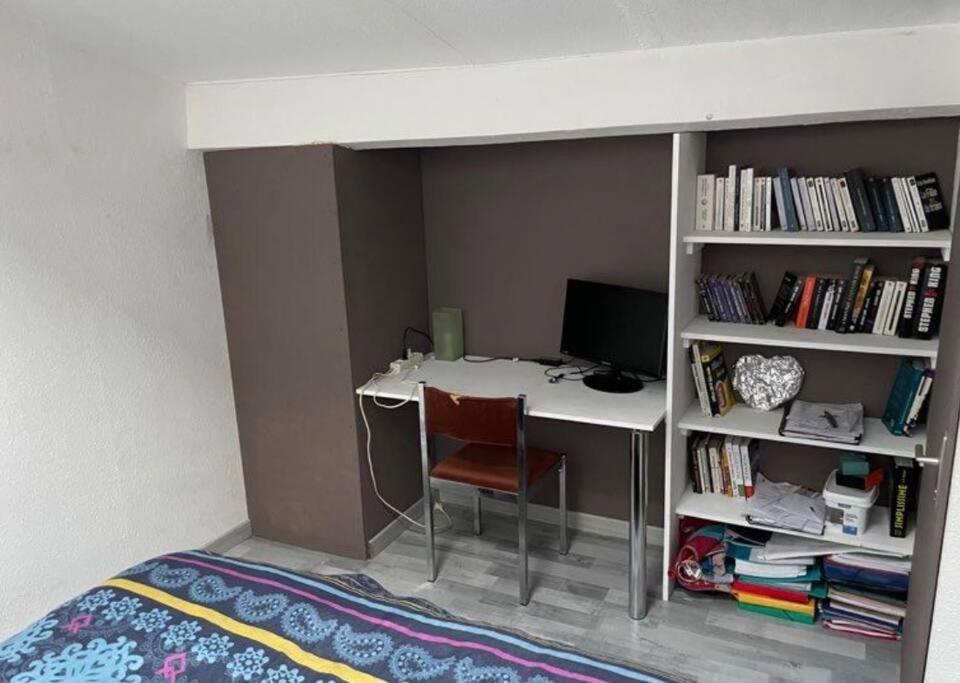 Joli Duplex En Centre Ville De 40M2 Climatise 伊斯特尔 外观 照片